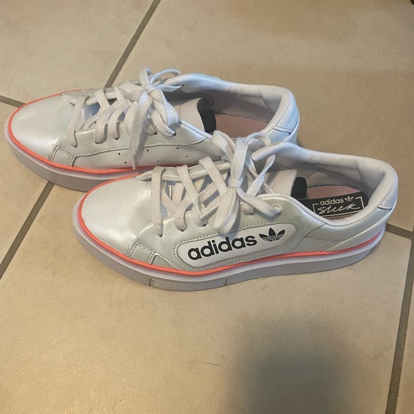 adidas Originals Sleek Super W White Black Signal Coral Women Casual Shoe EF4956 - Picture 5 of 7